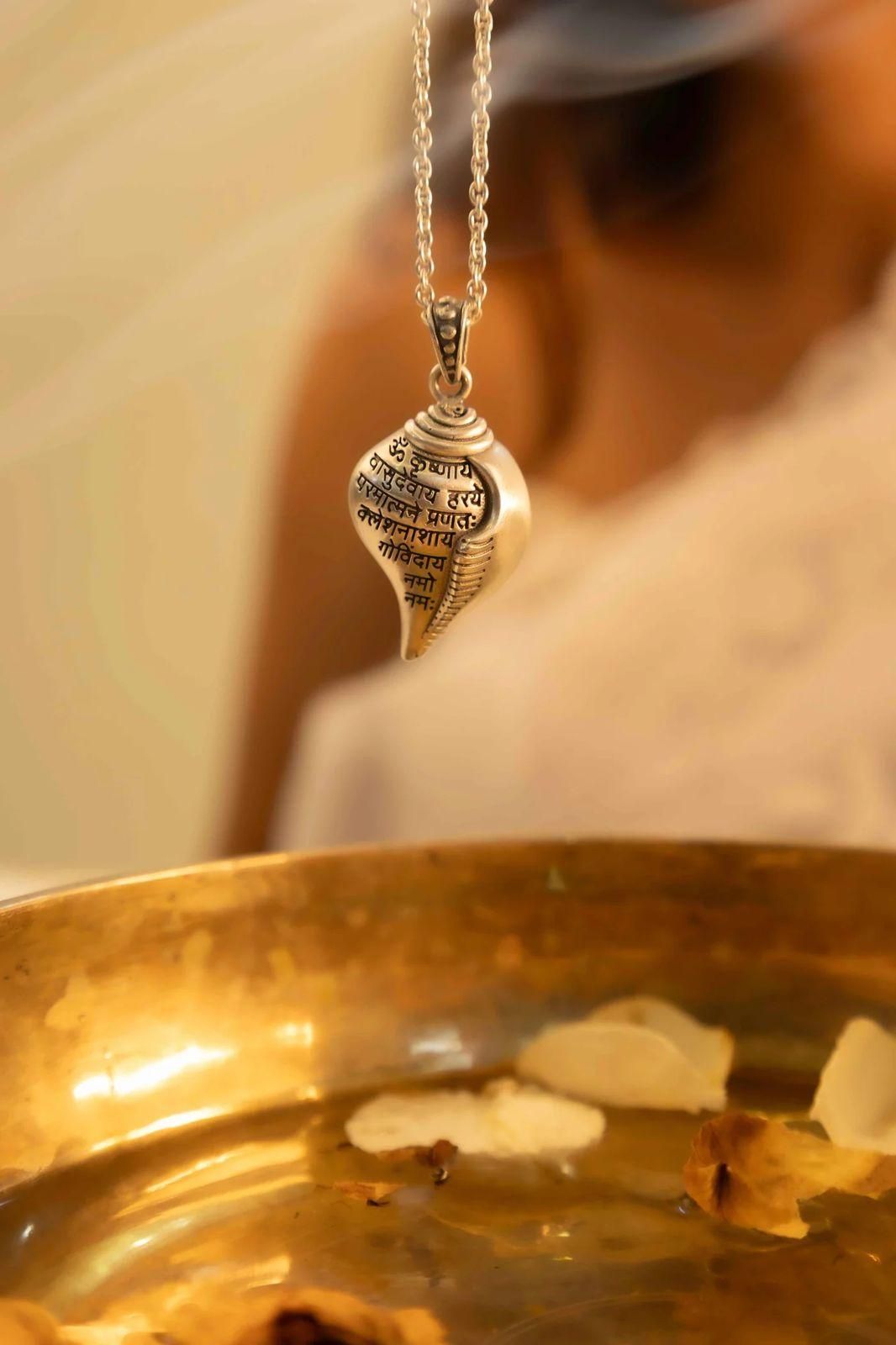 DivineShankha Pendant