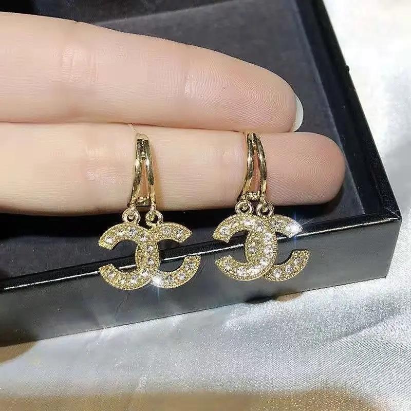 Céline Curve Earrings
